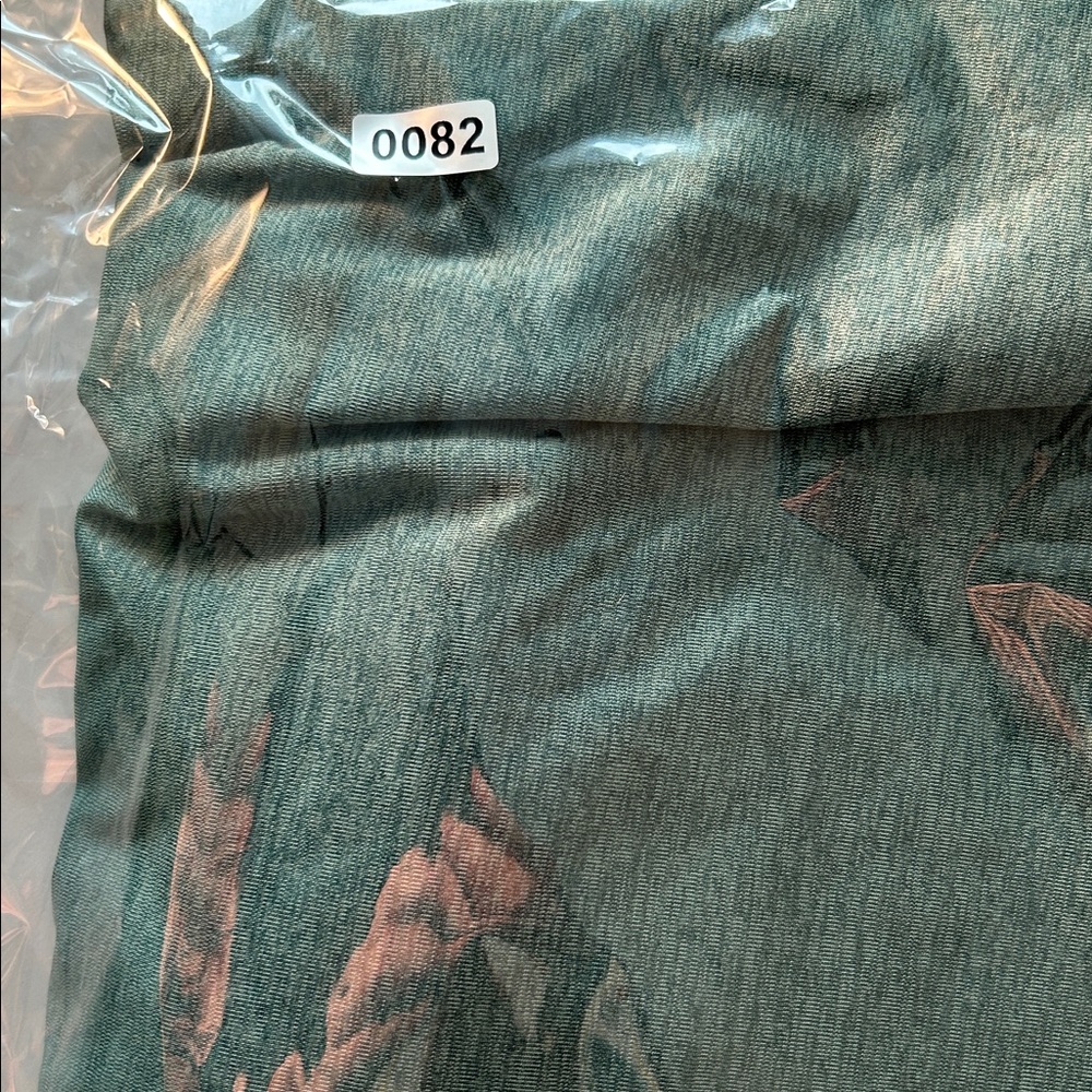 Eddie Bauer XL Women’s Dark Evergreen/Green Lightweight Pullover Hoodie - Picture 6 of 6